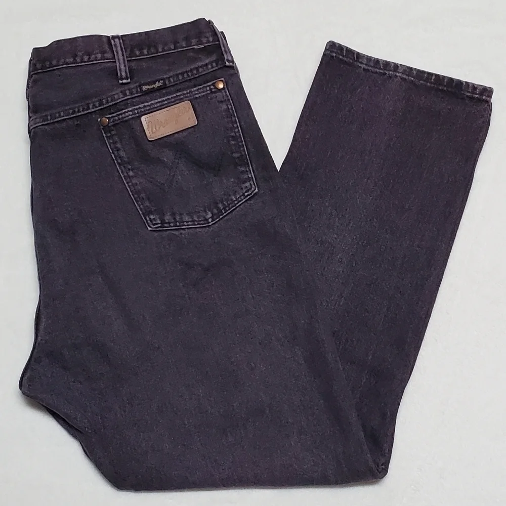 VINTAGE 1980s Wrangler Purple USA Made High Waisted Butt Hugging Jeans
